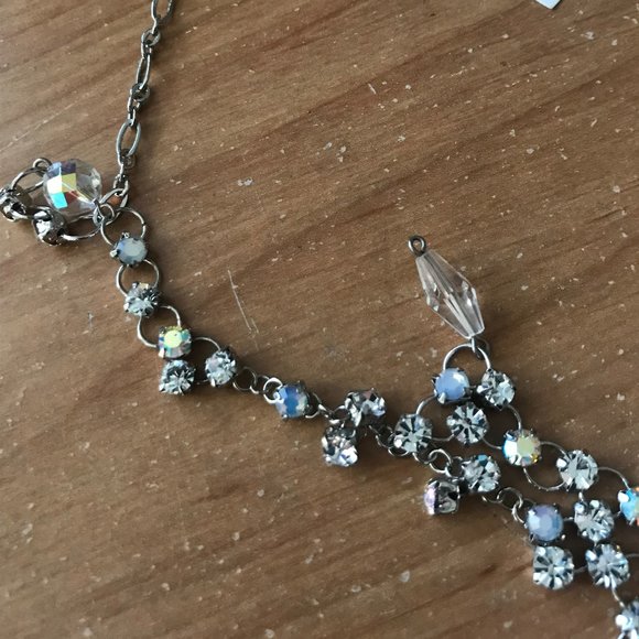 Asymmetrical Beautiful Silver Shiny Necklace - Picture 7 of 7